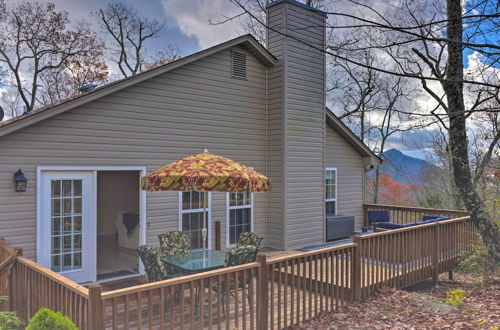 Photo 8 - Cozy Sapphire Resort Home w/ Deck & Mountain Views