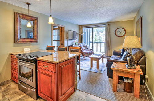 Photo 7 - Copper Mountain Ski-in/ski-out Condo w/ Balcony