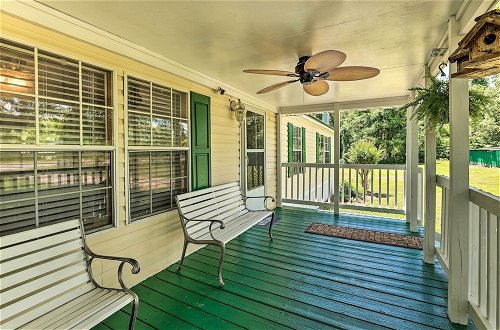 Photo 17 - Charming Countryside Home w/ Covered Porch