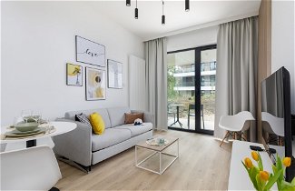 Foto 1 - Shellter Apartment by Renters Prestige