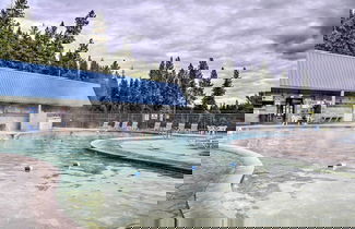 Foto 2 - Hillside Hideaway: Warm & Cozy Terrace Lakes Cabin