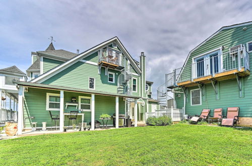 Photo 21 - Epic Brunswick Apartment, Deck w/ Private Hot Tub