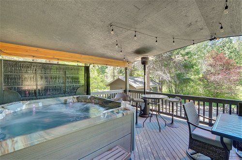 Foto 1 - Ronald Vacation Rental Cabin With Private Hot Tub
