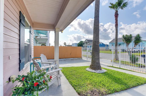 Photo 18 - Colorful Galveston Home w/ Patio: Steps to Beach