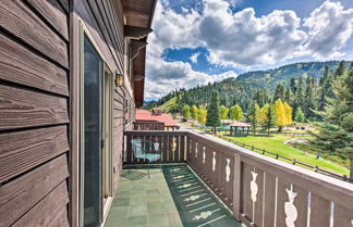 Photo 3 - Cozy Red River Alpine Condo w/ Mountain Views