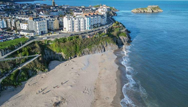 Photo 1 - The Cwtch - 2 Bedroom Apartment - Tenby