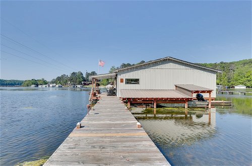 Foto 16 - Guntersville Lake Home w/ Deck & Covered Boat Slip