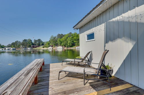 Foto 12 - Guntersville Lake Home w/ Deck & Covered Boat Slip
