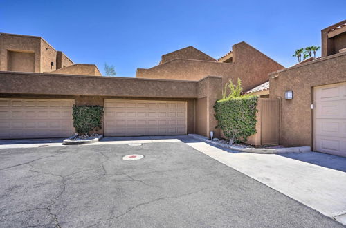 Foto 18 - Palm Desert Condo: Private Patio + Jacuzzi