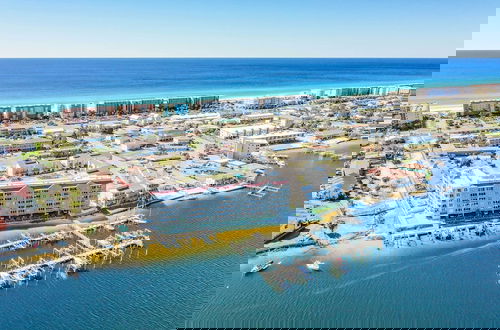 Foto 22 - Okaloosa Island Escape: Bayfront Condo Near Beach