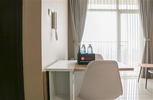Photo 17 - Strategic And Elegant 2Br At Ciputra International Apartment