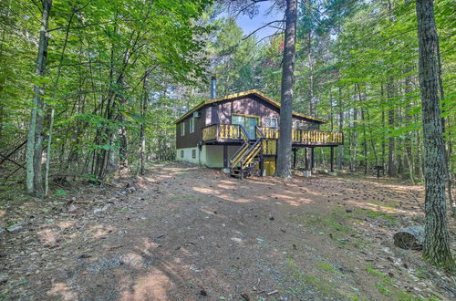 Foto 16 - Cozy Adirondacks Cabin: Walk to Lake Eaton