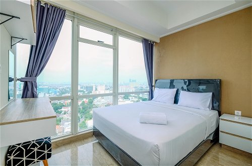 Photo 4 - Modern Look And Comfy 2Br At Menteng Park Apartment