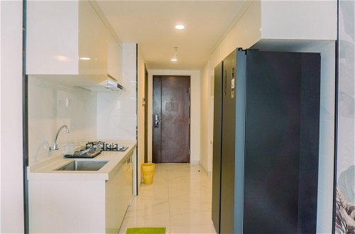 Foto 11 - Comfort And Modern Look 3Br Sky House Bsd Apartment