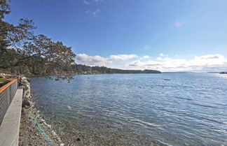 Photo 2 - Gorgeous Poulsbo Waterfront Home on Liberty Bay