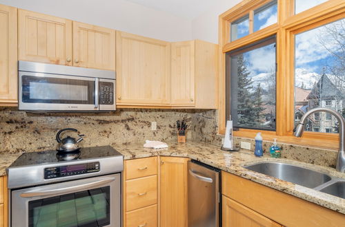 Photo 7 - Aspen Ridge 4 3 Bedroom Townhouse by Alpine Lodging Telluride