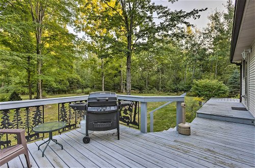 Foto 6 - Charming Thompsonville Home w/ On-site River