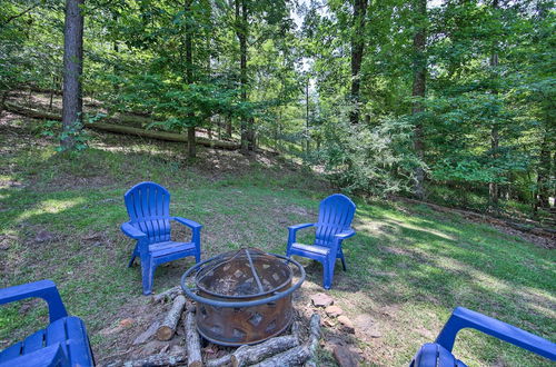 Photo 1 - Cozy Studio Cabin on Lake O the Pines w/ Deck