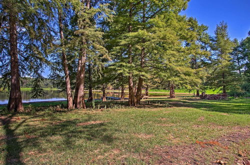 Photo 18 - Cozy Studio Cabin on Lake O the Pines w/ Deck