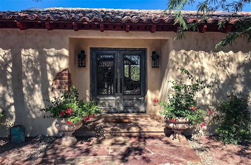 Foto 8 - Luxe Tucson Vineyard Home w/ Views & Fire Pit