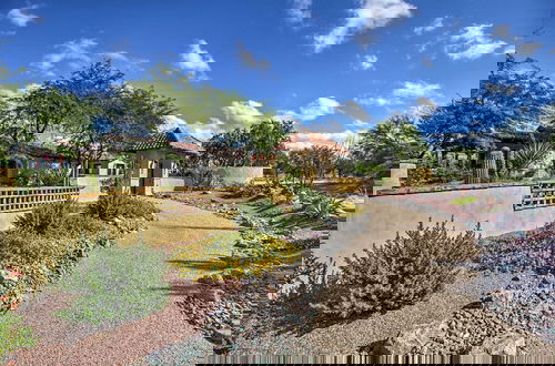 Foto 1 - Luxe Tucson Vineyard Home w/ Views & Fire Pit