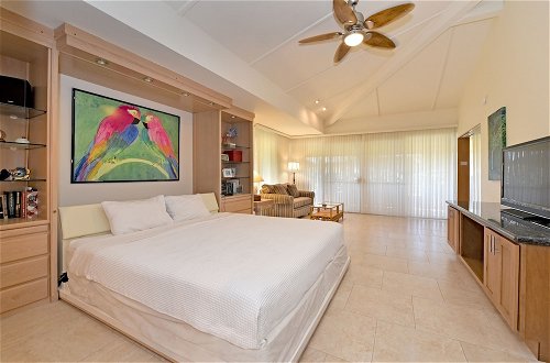 Photo 2 - Maui Kaanapali S #d271 1 Bedroom Condo by RedAwning