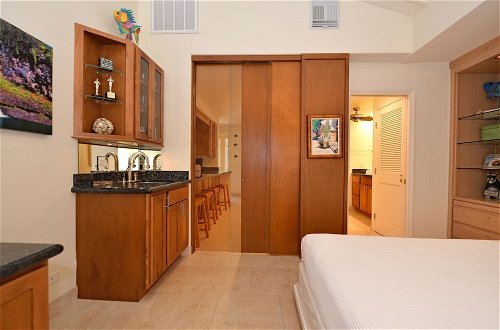 Photo 4 - Maui Kaanapali S #d271 1 Bedroom Condo by RedAwning
