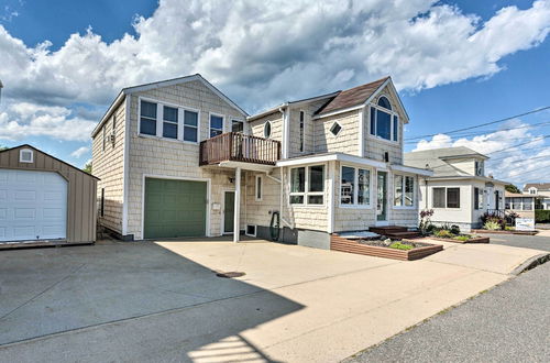 Photo 8 - Sun-soaked Coastal Cottage w/ Deck + Walk to Beach