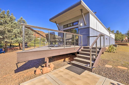 Foto 27 - Sleek, Modern Sedona Home w/ Rock Views & Hot Tub