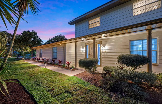 Luxe Largo Retreat: Pool, Games, Basketball & More - Foto 78