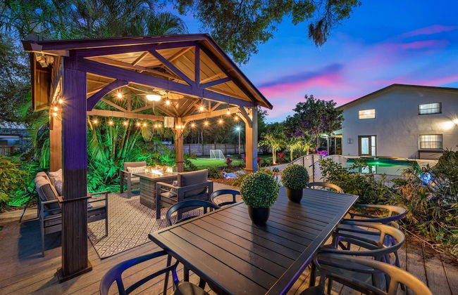 Luxe Largo Retreat: Pool, Games, Basketball & More - Foto 39