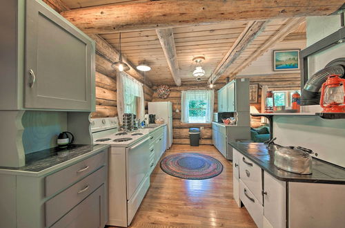 Photo 30 - Expansive Moyie Riverfront Cabin - Pets Welcome