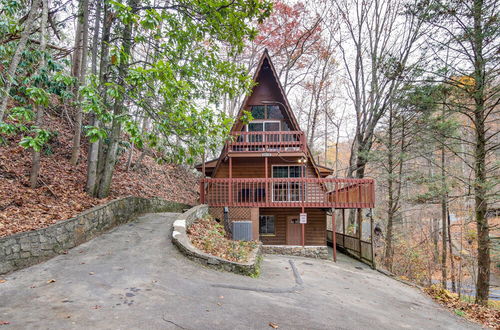 Foto 18 - Gatlinburg A-frame Home w/ Hot Tub: Near Parkway