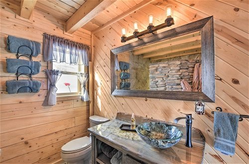 Foto 37 - Peaceful Cabin w/ Panoramic Mtn Views & Hot Tub
