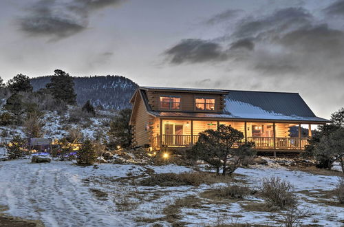 Foto 6 - Peaceful Cabin w/ Panoramic Mtn Views & Hot Tub