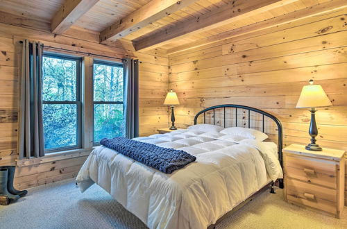 Photo 23 - Cozy Cabin w/ Loft ~10 Mi to Lake Lure