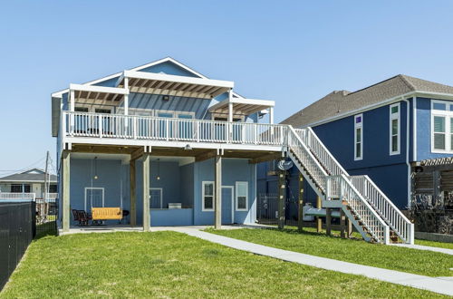 Photo 24 - Spacious San Leon Beach Retreat on Galveston Bay