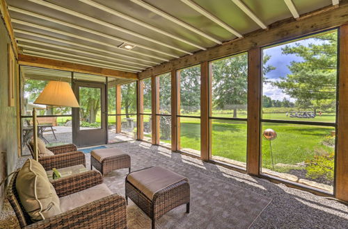 Photo 10 - Updated Buckeye Lake Retreat w/ Game Room