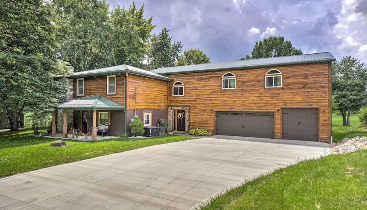 Photo 1 - Updated Buckeye Lake Retreat w/ Game Room