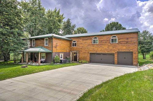 Photo 1 - Updated Buckeye Lake Retreat w/ Game Room