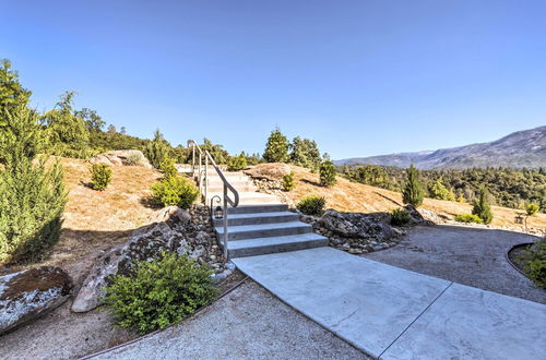 Photo 12 - Lovely Mountain Cottage w/ Pool: 28 Mi to Yosemite