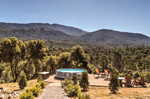 Photo 25 - Lovely Mountain Cottage w/ Pool: 28 Mi to Yosemite