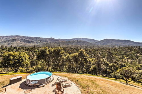 Photo 3 - Lovely Mountain Cottage w/ Pool: 28 Mi to Yosemite