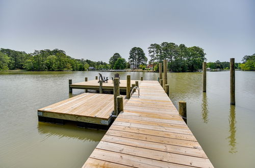 Foto 36 - Spacious Mathews Retreat w/ Waterfront Views