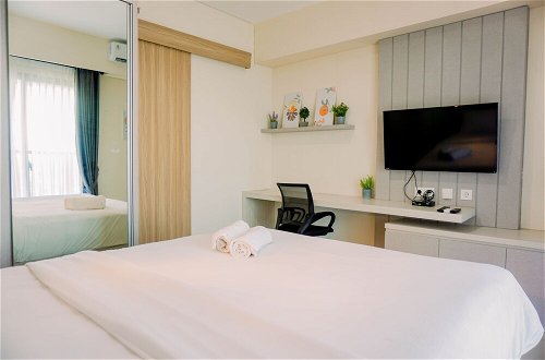 Photo 4 - Homey And Simply Look 1Br Bintaro Embarcadero Apartment