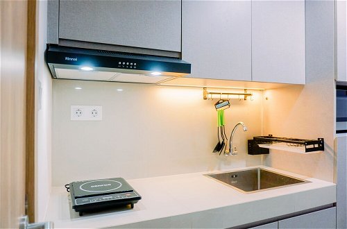 Foto 8 - Homey And Simply Look 1Br Bintaro Embarcadero Apartment