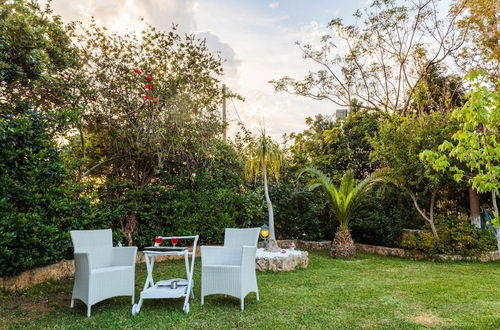 Photo 3 - Beachfront Luxury Villa-private Pool Garden Heaven