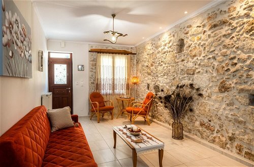 Photo 6 - Caza Mavili Top Location - Cozy Interiors
