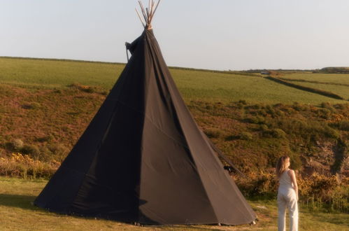 Photo 15 - Black Shanti Tipi 2 With Ocean View