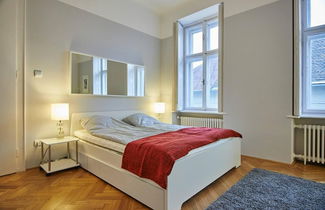 Foto 2 - Spacious 1 Bed Basilica Apartment - With Balcony